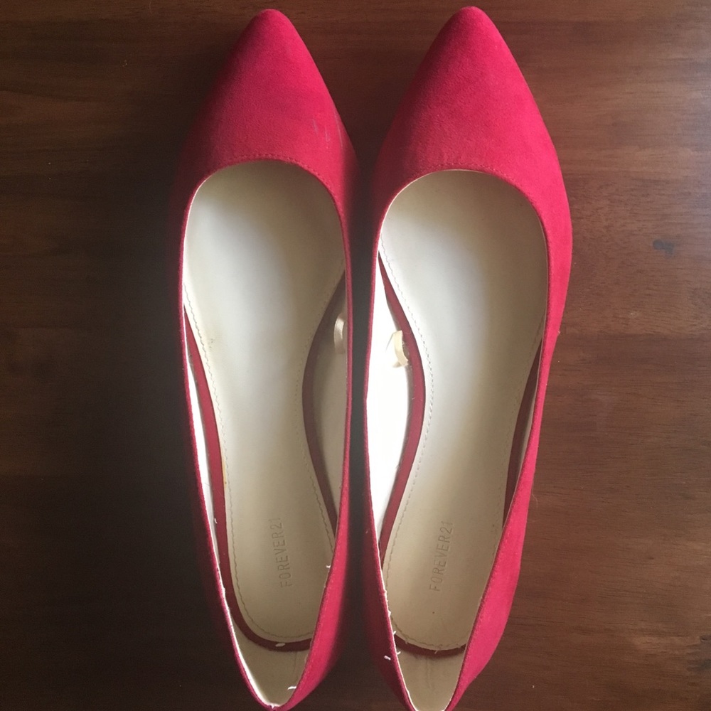 Forever 21 ❤️Red Pointed Flats